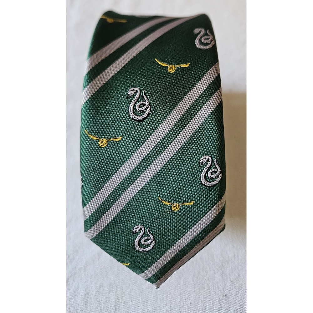 Harry Potter Slytherin Necktie Green‎ Stripe Snake Crest 58" Universal Studios